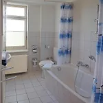 Ostseelilie - Mit Balkon Und Meerblick Appartamento Sassnitz