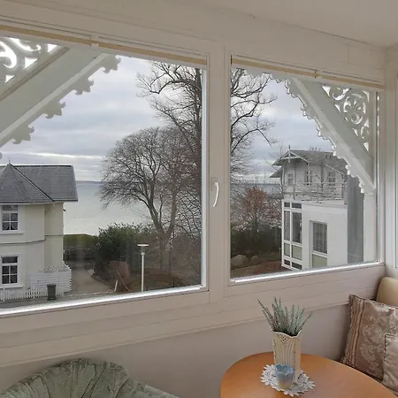 Ostseelilie - Mit Balkon Und Meerblick דירה