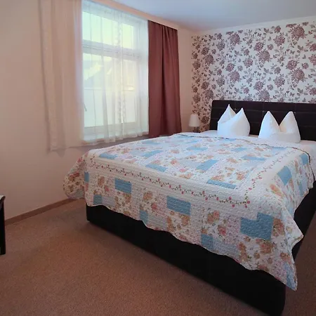 Ostseelilie - Mit Balkon Und Meerblick זאסניץ